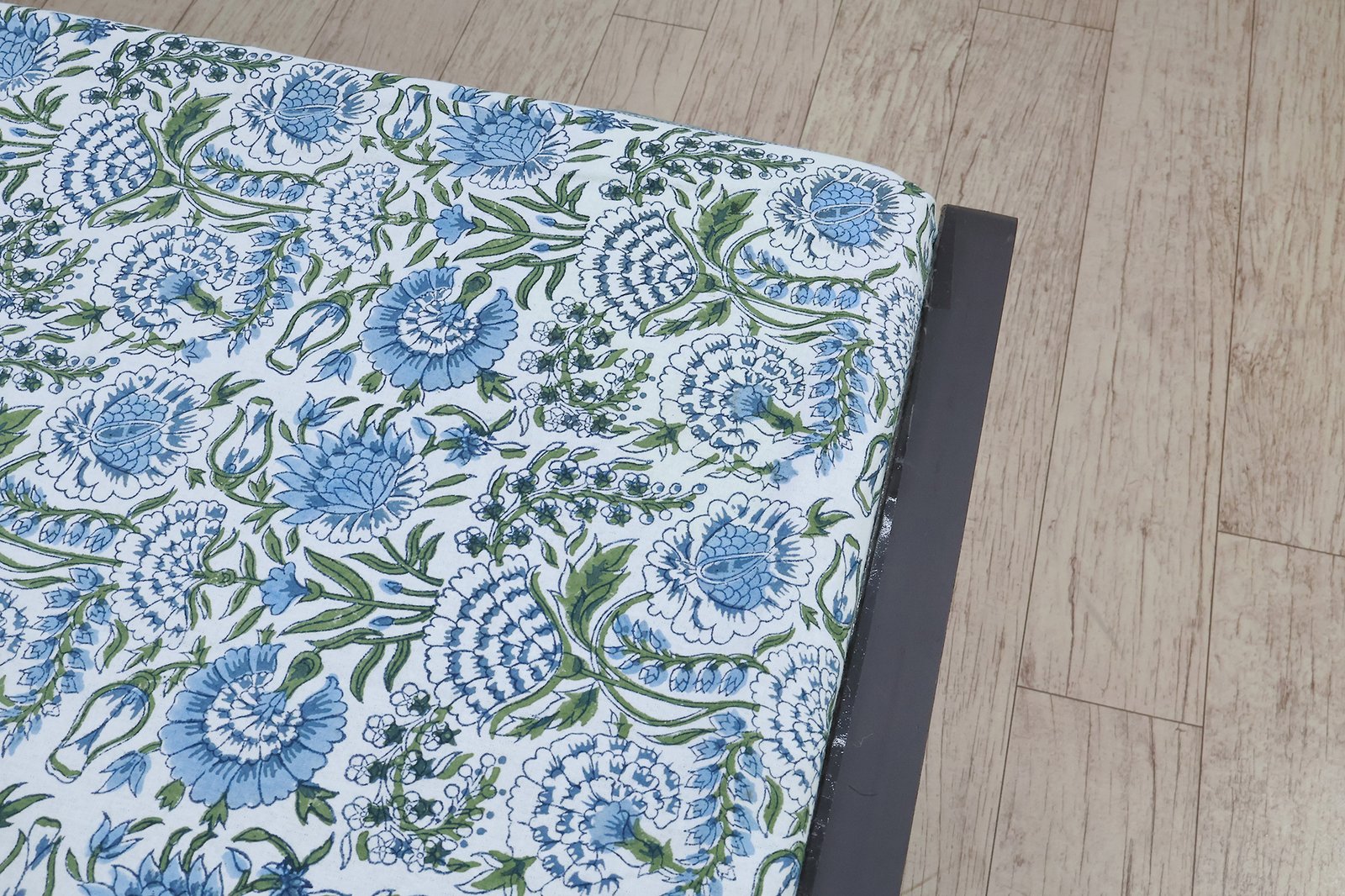 Traditional Handcrafted Cotton Bedsheet HG-BS-05 - Image 5