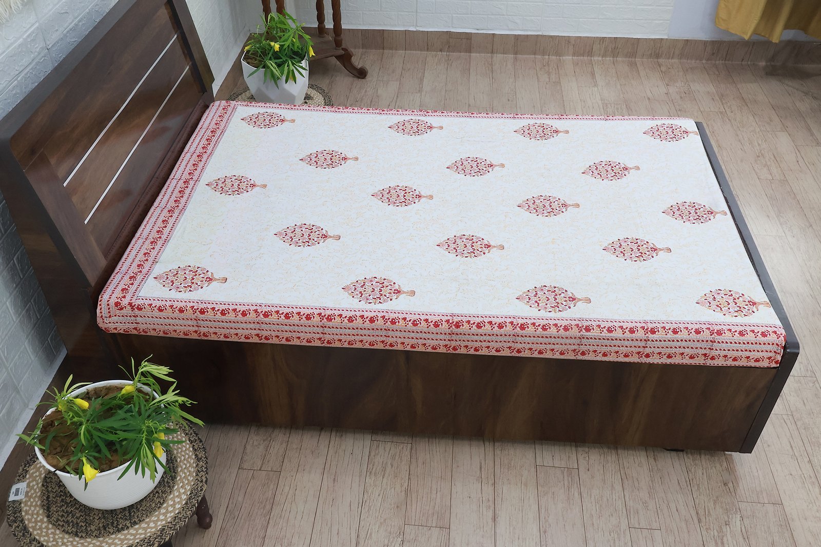 Ethnic Floral Hand Block Printed Bedsheet HG-BS-07 - Image 4