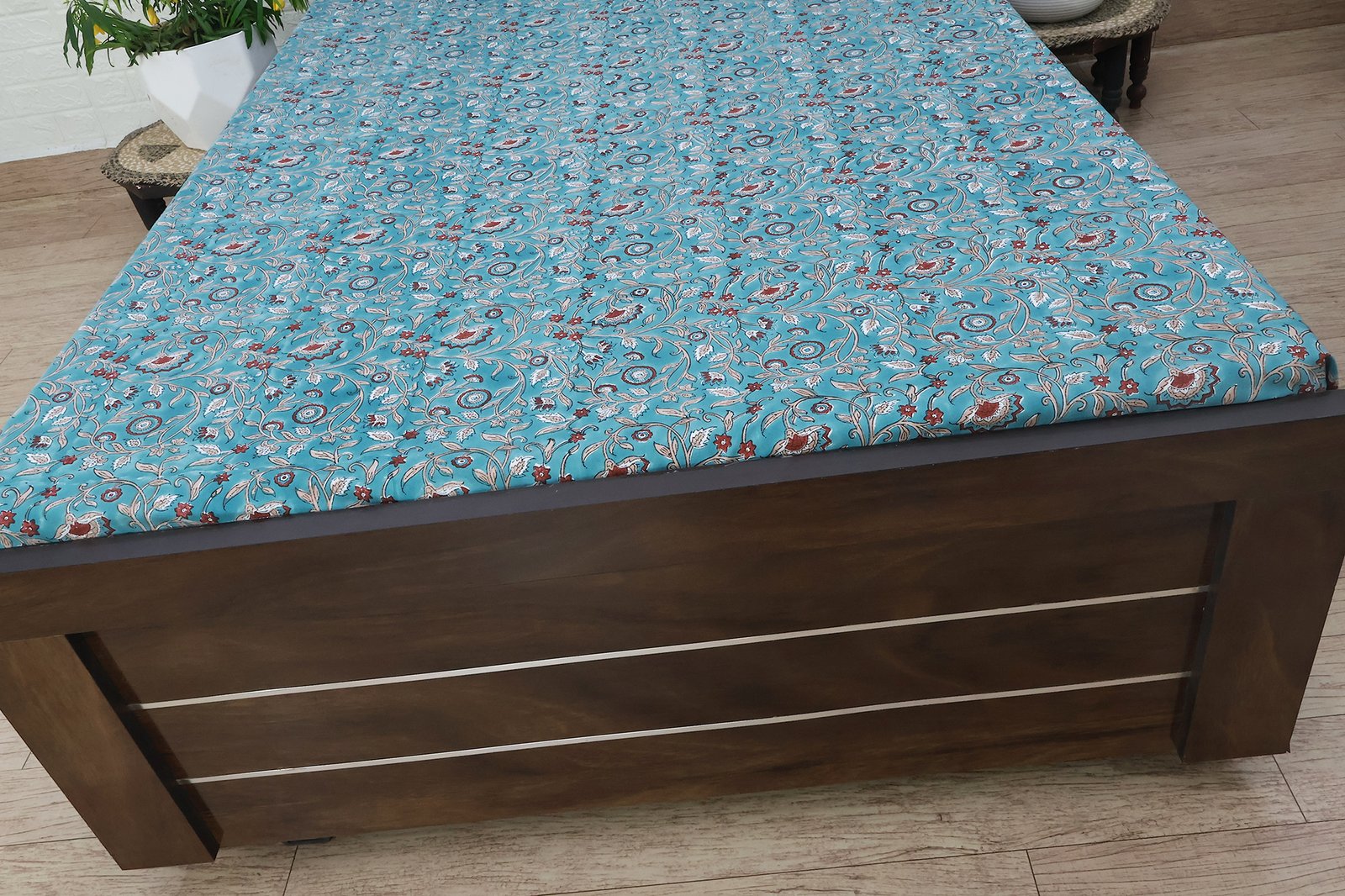 Handmade Cotton Bedsheet with Block Print Design HG-BS-08 - Image 2