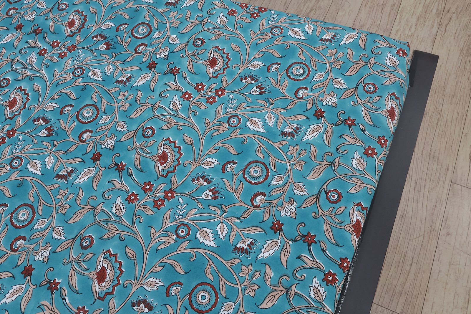 Handmade Cotton Bedsheet with Block Print Design HG-BS-08 - Image 3