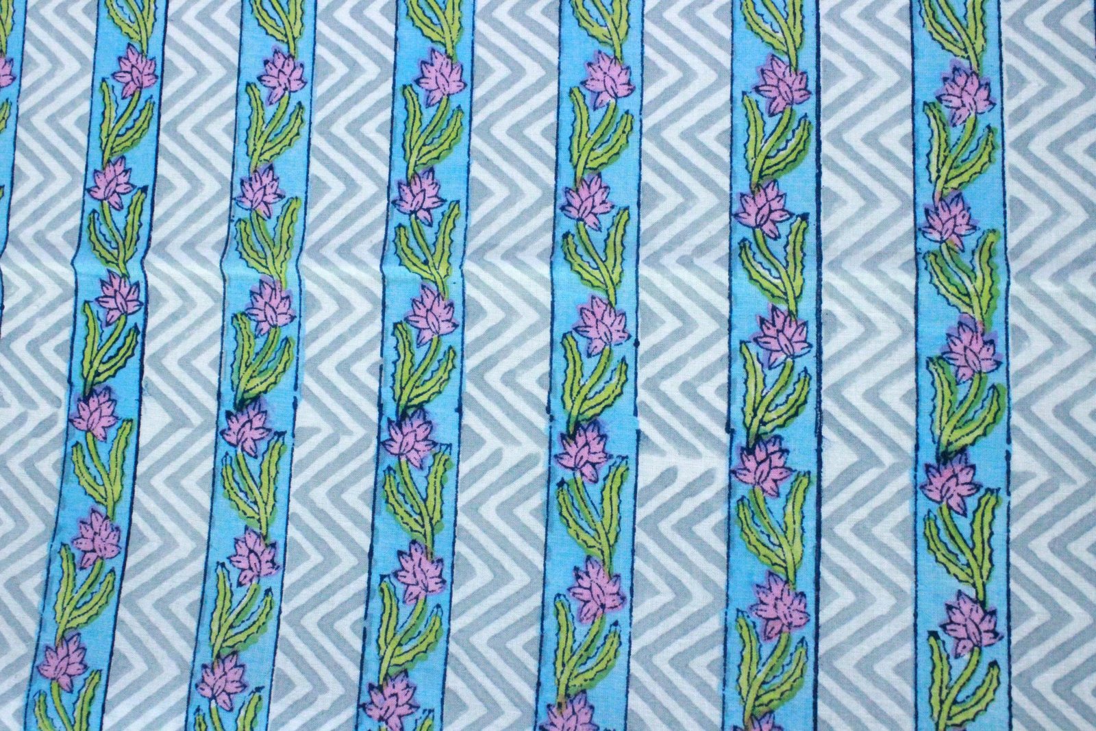 Handmade Indian Block Print Cotton Fabric HG-FB-1465 - Image 3