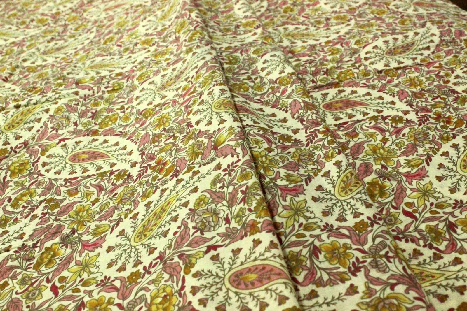 Traditional Indian Handcrafted Cotton Fabric HG-FB-1467 - Image 2