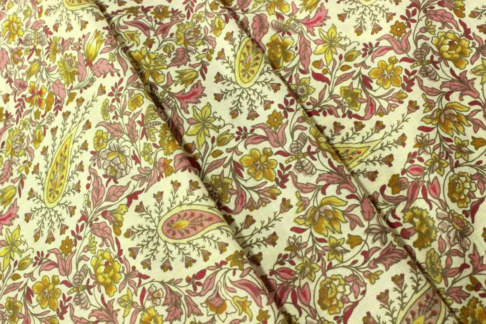 Traditional Indian Handcrafted Cotton Fabric HG-FB-1467 - Image 5