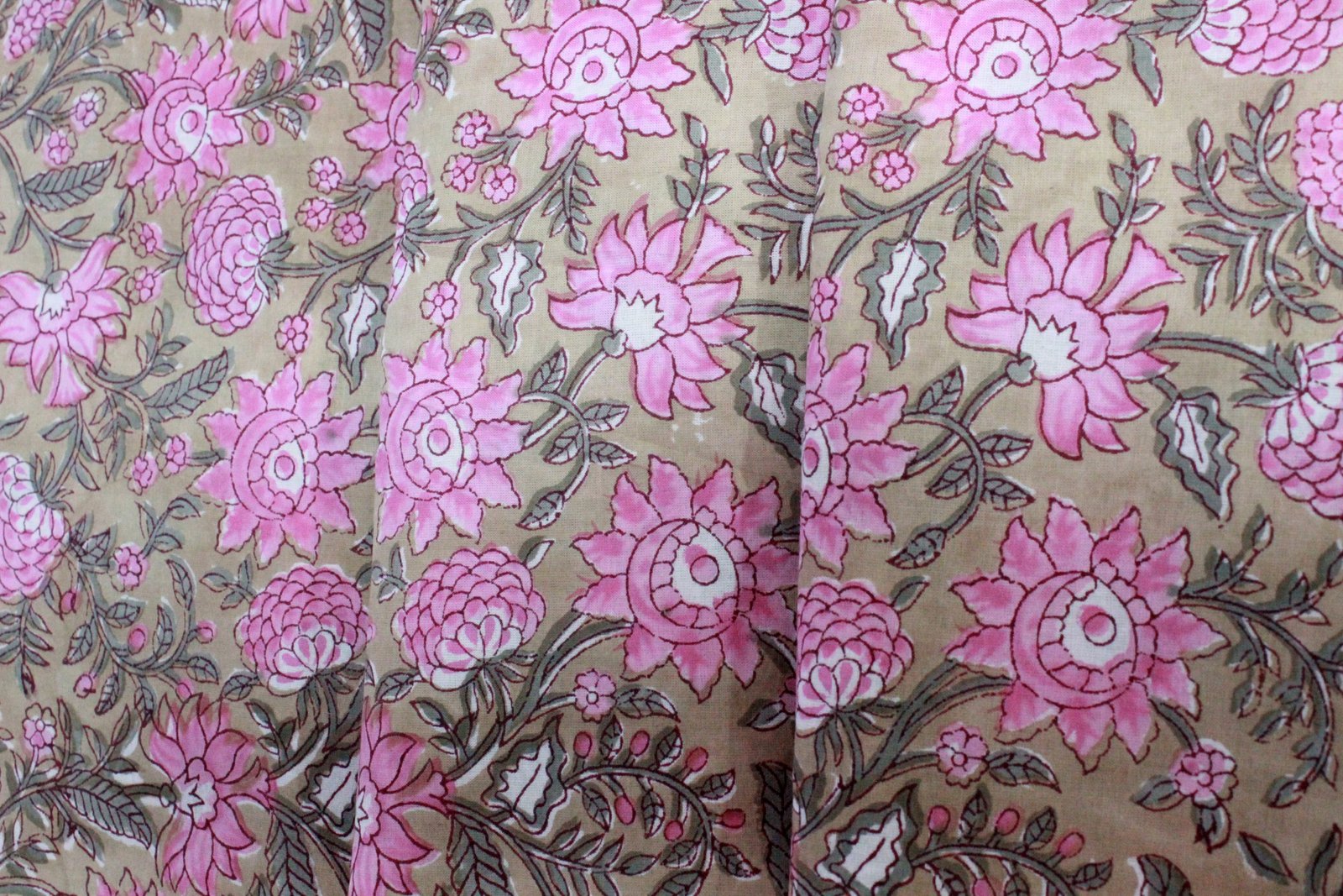 Elegant Floral Hand Block Printed Cotton Fabric HG-FB-1470 - Image 2